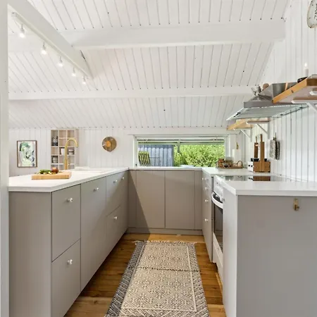 Nayati - 800m From The Sea By Interhome Hals